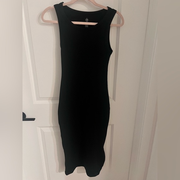 Dresses & Skirts - Women’s Black Ribbed Tank Sleeveless Dress size Medium